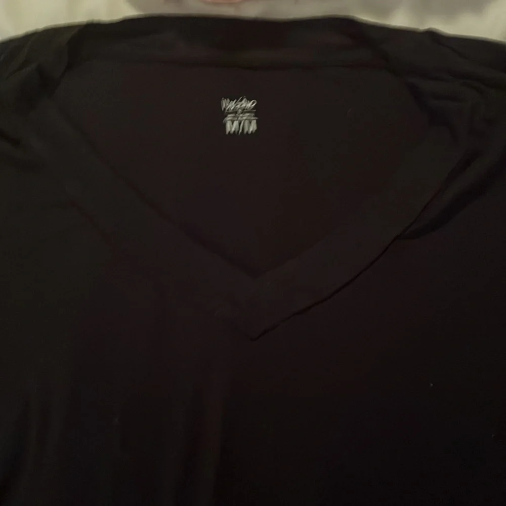 TEE - Picture 4 of 5